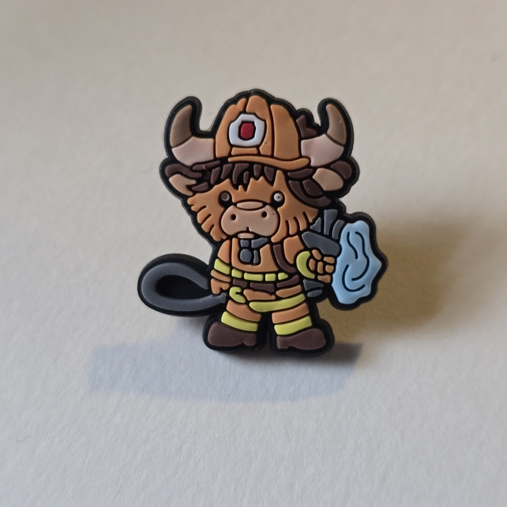 Firefighter Bull Pin